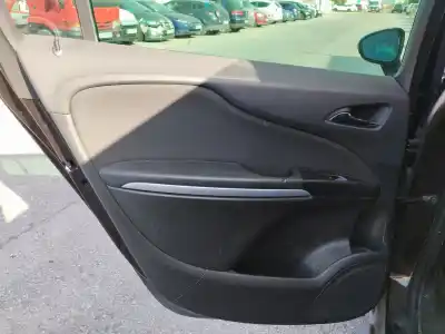 Автозапчасти б/у обивка задней левой двери за opel zafira tourer 1.4 16v turbo cat (a 14 net / luj) ссылки oem iam 