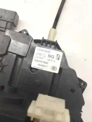 Second-hand car spare part front right door lock for opel corsa e selective oem iam references 13431840  