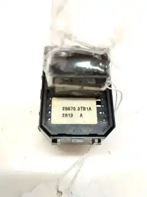 Second-hand car spare part rearview side mirror switch for nissan note (e11e) 1.5 dci turbodiesel cat oem iam references 255703tb1a  