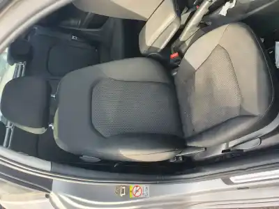 Second-hand car spare part Right Front Seat for AUDI A1 (8X) 1.2 16V TFSI 86 CV / 63 KW OEM IAM references   