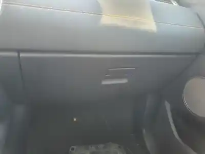 Peça sobressalente para automóvel em segunda mão porta luvas por land rover evoque 2.0 td4 cat referências oem iam 