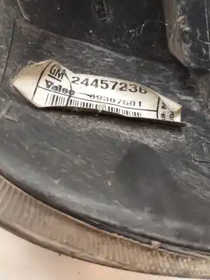 Автозапчасти б/у правый задний фонарь за opel corsa c (x01) 1.2 twinport (f08 f68) ссылки oem iam 89307501  