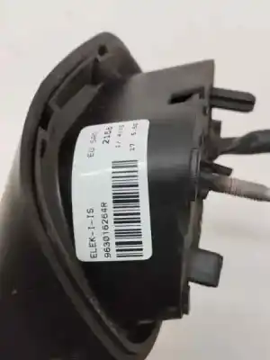 Second-hand car spare part right rearview mirror for renault clio iv authentique oem iam references 963016264r  