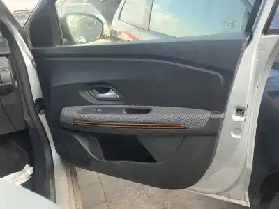 Автозапчасти б/у обивка передней правой двери за DACIA SANDERO III 1.0 TCe 90 cv ссылки OEM IAM   