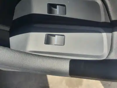 Recambio de automóvil de segunda mano de MANDO ELEVALUNAS TRASERO DERECHO para JAGUAR I-PACE  referencias OEM IAM   