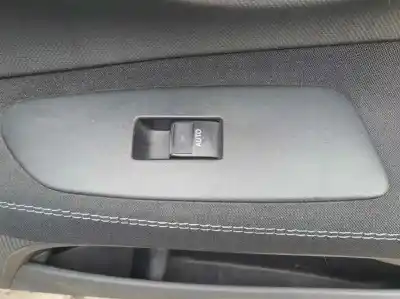 Peça sobressalente para automóvel em segunda mão botão / interruptor elevador vidro dianteiro direito por toyota auris (_e15_) 1.4 d-4d (nde150_) referências oem iam 
