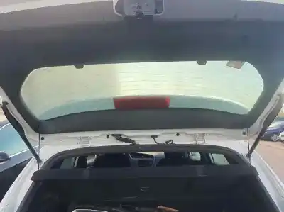 Recambio de automóvil de segunda mano de BANDEJA TRASERA para KIA CEE´D (JD)  referencias OEM IAM   
