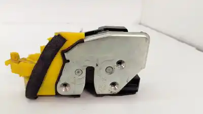 Pezzo di ricambio per auto di seconda mano serratura porta anteriore destra per kia cee´d 1.6 crdi cat riferimenti oem iam 81320a2410  