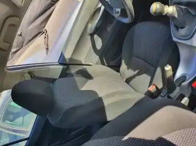 Second-hand car spare part left front seat for toyota auris 2.0 d-4d cat oem iam references   