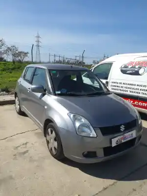 Peça sobressalente para automóvel em segunda mão Fechadura Da Porta Dianteira Direita por SUZUKI SWIFT III (MZ, EZ) 1.3 (RS 413) Referências OEM IAM   