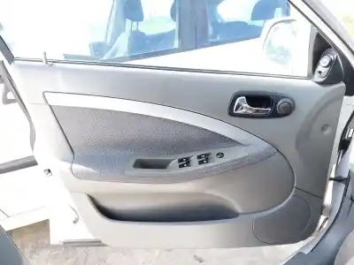 Peça sobressalente para automóvel em segunda mão forra / revestimento da porta dianteira esquerda por chevrolet lacetti (j200) 2.0 d referências oem iam 