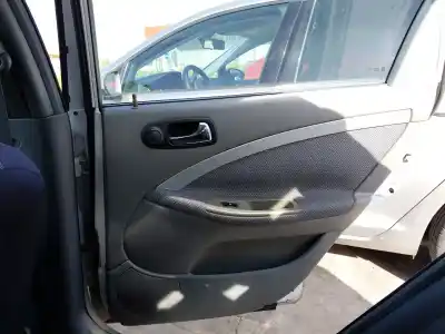 Peça sobressalente para automóvel em segunda mão forra / revestimento da porta traseira direita por chevrolet lacetti (j200) 2.0 d referências oem iam 