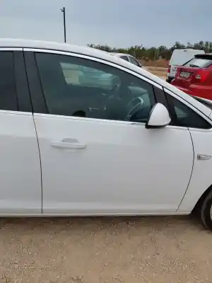 Peça sobressalente para automóvel em segunda mão  por OPEL ASTRA J (P10)  Referências OEM IAM   