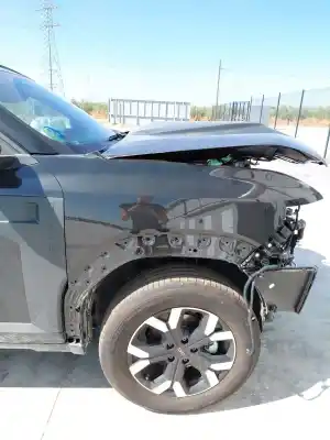 Автозапчасти б/у переднее правое крыло за dacia duster (pym/pyn) duster ссылки oem iam 