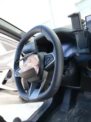 Second-hand car spare part steering wheel for dacia duster (pym/pyn) duster oem iam references   