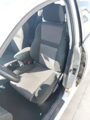 Peça sobressalente para automóvel em segunda mão ASSENTO DIANTEIRO ESQUERDO por TOYOTA COROLLA (_E12_)  Referências OEM IAM   