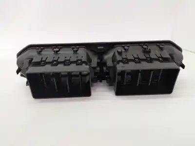 Автозапчастина б/у аераційна решіта для dacia duster (pym/pyn) duster посилання на oem iam 687606944r  