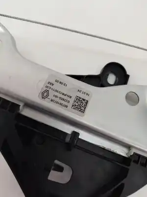 Автозапчастина б/у регулятор переднього правого скла для dacia duster (pym/pyn) duster посилання на oem iam 807201973r  