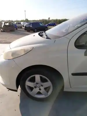 Recambio de automóvil de segunda mano de ALETA DELANTERA IZQUIERDA para PEUGEOT 207 SW (WK_)  referencias OEM IAM   