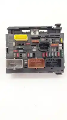 Recambio de automóvil de segunda mano de CAJA RELES / FUSIBLES para PEUGEOT 308 1.6 16V Turbo referencias OEM IAM 9664706280  