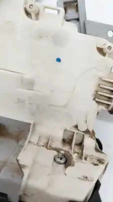 Peça sobressalente para automóvel em segunda mão fechadura da porta dianteira direita por audi a5 (8t3) 2.7 tdi referências oem iam 8j1837016  