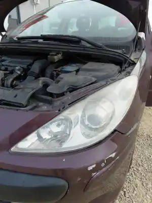 İkinci el araba yedek parçası SOL FAR için PEUGEOT 307 SW (3H)  OEM IAM referansları   
