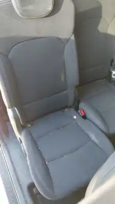 Автозапчастина б/у задні праві сидіння для kia carens iv 1.7 crdi посилання на oem iam 