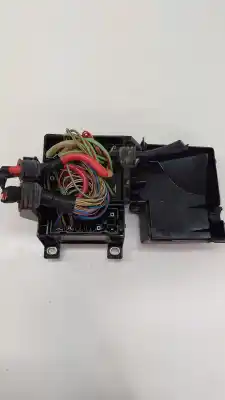 Автозапчасти б/у блок реле/предохранителей за jaguar i-pace (x590) ev400 awd ссылки oem iam j9d314a076ba