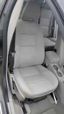 Second-hand car spare part right front seat for volvo v50 (545) 1.6 d oem iam references  Second-hand car spare part right front seat for volvo v50 (545) 1.6 d oem iam references