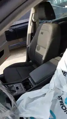 Gebrauchtes Autoersatzteil rechter vordersitz zum skoda superb iii (3v3) 2.0 tdi oem-iam-referenzen    Gebrauchtes Autoersatzteil rechter vordersitz zum skoda superb iii (3v3) 2.0 tdi oem-iam-referenzen