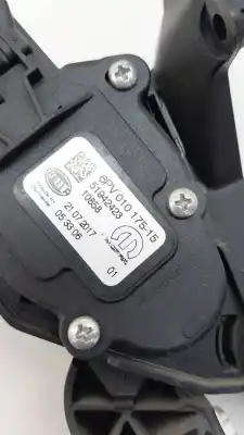 Автозапчастина б/у педаль акселератора для jeep renegade suv (bu, b1, bv) 1.6 crd посилання на oem iam 51942423  