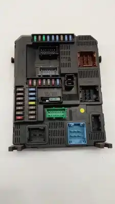 Pezzo di ricambio per auto di seconda mano scatola relè/fusibili per peugeot 208 active riferimenti oem iam 9807532080