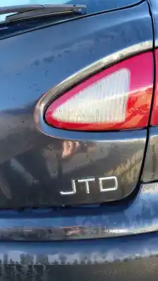 Second-hand car spare part interior rear right light for alfa romeo 147 (937_) 1.9 jtd (937.axf1a, 937.bxf1a) oem iam references 