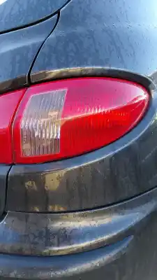 Second-hand car spare part right tailgate light for alfa romeo 147 (937_) 1.9 jtd (937.axf1a, 937.bxf1a) oem iam references 