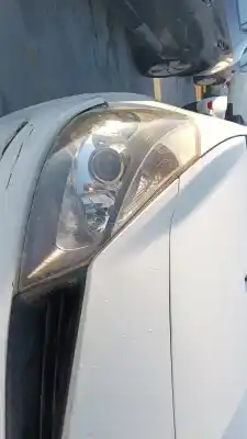 Second-hand car spare part right headlight for renault clio iii (br0/1, cr0/1) 1.2 16v (br02, br0j, br11, cr02, cr0j, cr11) oem iam references 