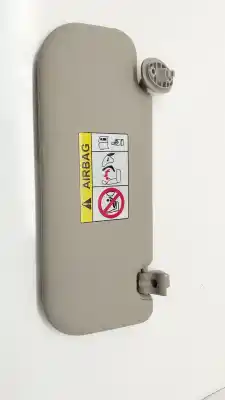 Pièce détachée automobile d'occasion pare-soleil droit pour kia carens iv 1.7 crdi références oem iam 