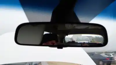 Tweedehands auto-onderdeel binnenspiegel voor kia carens iv 1.7 crdi oem iam-referenties 