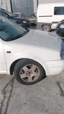 Tweedehands auto-onderdeel rechts voor spatbord voor volkswagen golf iv (1j1) 1.9 tdi oem iam-referenties 