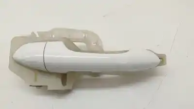 Pièce détachée automobile d'occasion poignée de porte avant droite pour kia carens iv 1.7 crdi références oem iam 