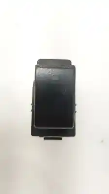 Recambio de automóvil de segunda mano de MANDO ELEVALUNAS TRASERO DERECHO para TOYOTA AVENSIS BERLINA (T25) 1.8 Sol Sedán referencias OEM IAM 8481005050  