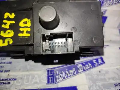 Second-hand car spare part headlights switch for bmw serie 1 berlina (e81/e87) 116i oem iam references   estantería 85