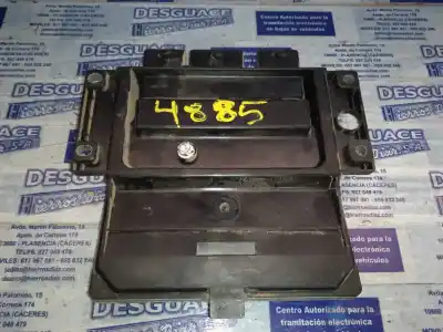 Second-hand car spare part ecu engine control for dacia duster (hs_) 1.5 dci oem iam references 8201002106  estantería 52