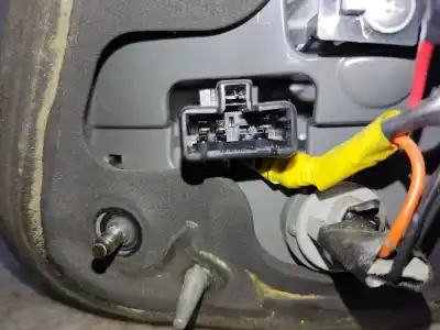 Second-hand car spare part interior left tailgate light for kia magentis concept oem iam references   estanteria 31