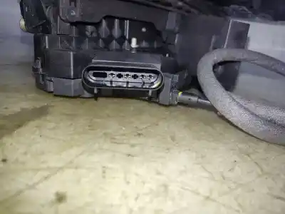 Peça sobressalente para automóvel em segunda mão fechadura da porta dianteira direita por ford focus lim. business referências oem iam bm5a-a21812-bd