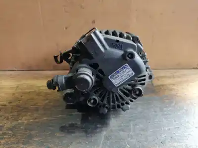 Second-hand car spare part alternator for hyundai matrix (fc) 1.5 crdi 16v gls oem iam references 37300-2a100 fila 2 palet 58