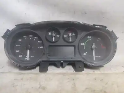 Peça sobressalente para automóvel em segunda mão quadrante por iveco 35s13 is35sc2aa referências oem iam 5801815717  estantería 31