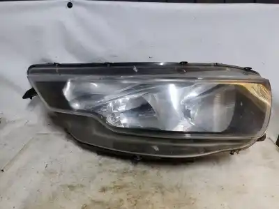Second-hand car spare part right headlight for iveco 35s13 is35sc2aa oem iam references 5801473749  estantería 34