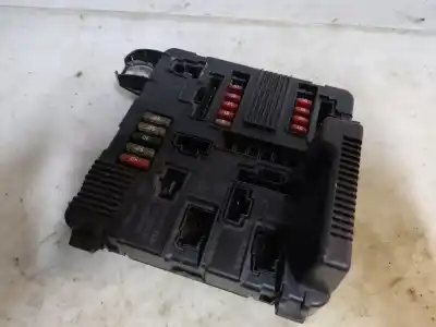 Second-hand car spare part fuse box unit for renault scenic ii confort dynamique oem iam references   estantería 54