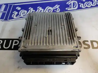 Second-hand car spare part ecu engine control for bmw serie 3 touring (e91) 318d oem iam references 0281017027  estantería 85