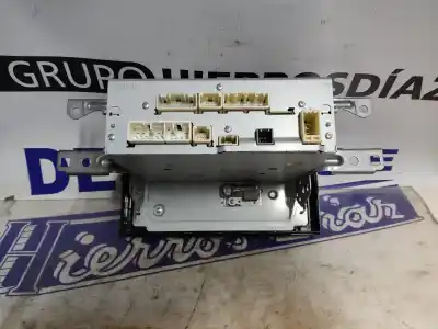 Second-hand car spare part AUDIO SYSTEM / RADIO CD for TOYOTA AURIS  OEM IAM references   ESTANTERÍA 69